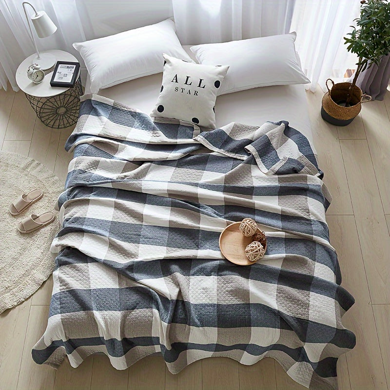 High-Quality Boho Checkered Lightweight Quilt made of 100% cotton with a 40s thread count. Features a neutral grey and white plaid design suitable for modern farmhouse and bohemian