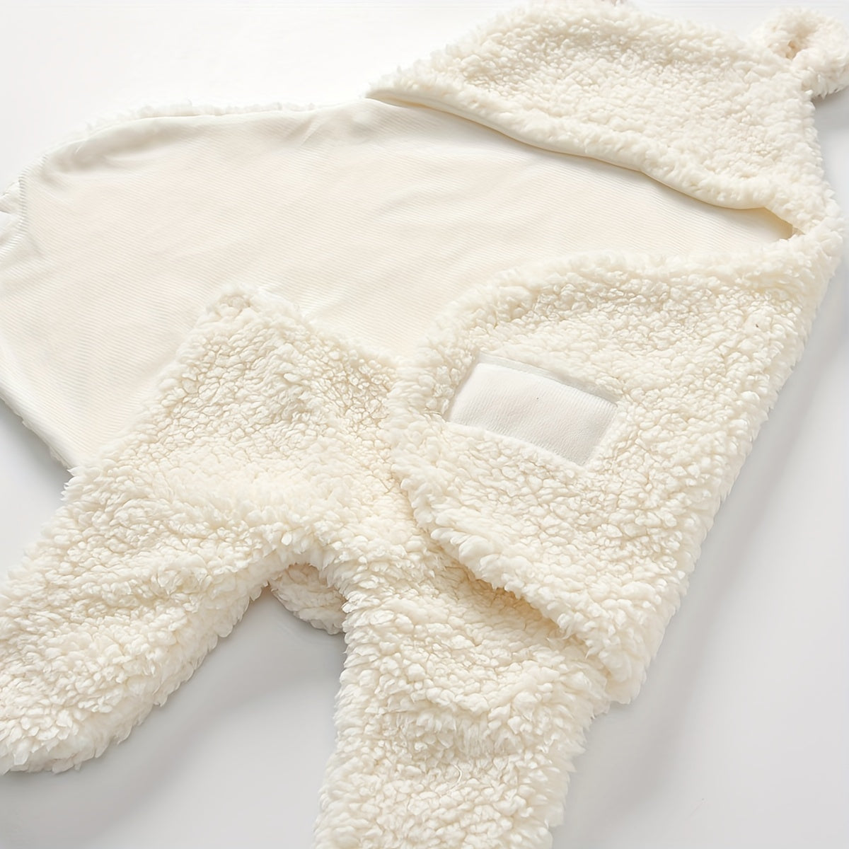 Ultra soft newborn fleece teddy bear swaddle for winter, perfect for Christmas, Halloween, and Thanksgiving Day gift.