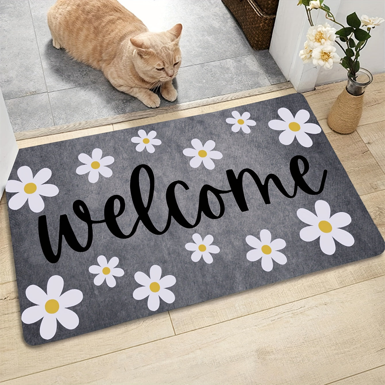 One piece of the "Welcome" Floral Anti-Fatigue Doormat is available. It is non-slip, absorbent, and machine washable with a double-lock edge. Ideal for use in kitchens, hallways, laundry rooms, and entrances, this soft crystal velvet mat weighs 830g/m²