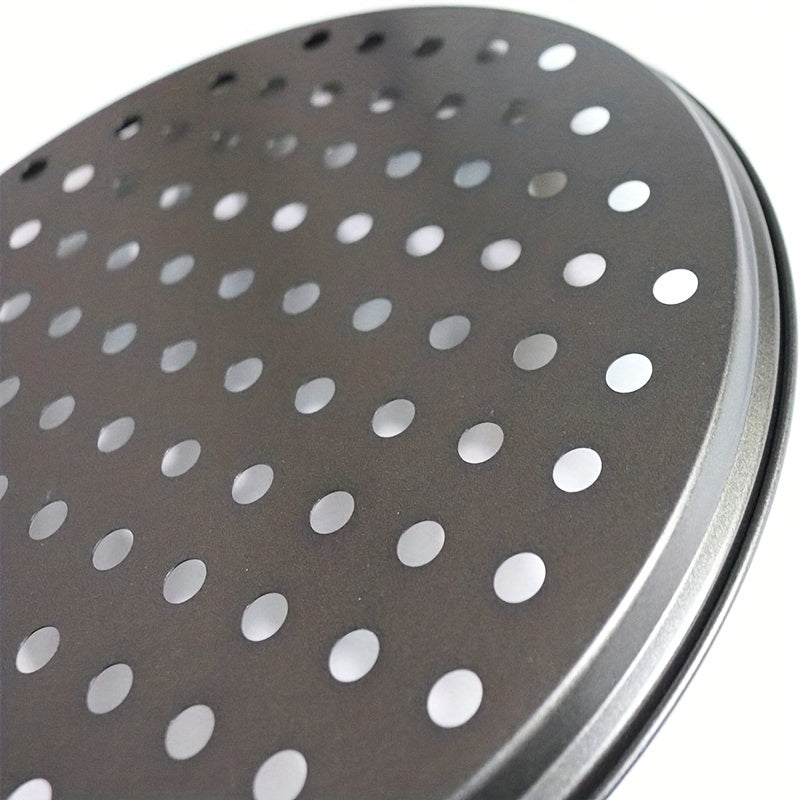 Get your hands on our high-quality non-stick pan, available in 1 or 2 pieces. This durable and ventilated pan delivers crispier results and is oven safe. Measuring 12 inches, it is perfect for both home and restaurant kitchens. The premium perforated