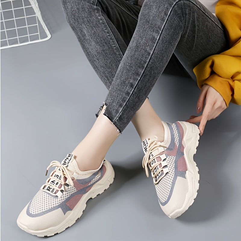 Women's casual sports shoes with thick-soled lightweight design for running.