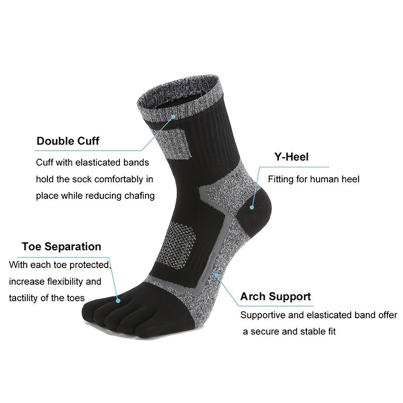 Three pairs of men's five-toe sports socks, sweat-absorbing and durable for cycling, sailing, and outdoor hiking. Medium-length, one size fits all (7-11), sweat-resistant.