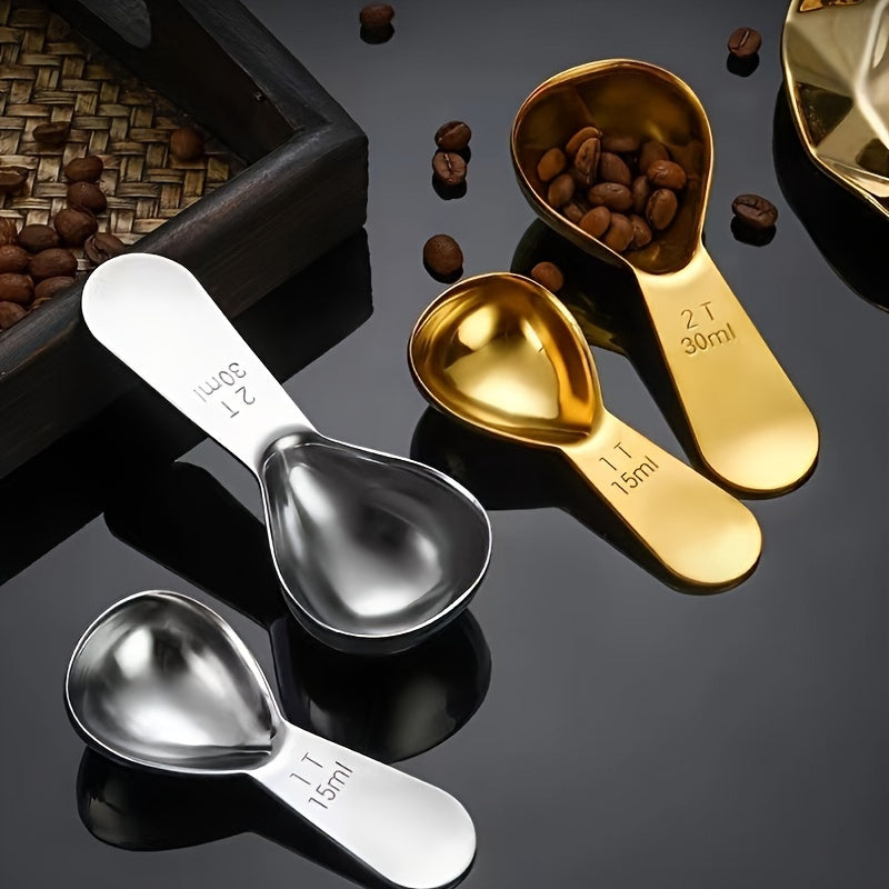 Measuring Coffee Beans with a Stainless Steel Coffee Powder Spoon and Baking Tool