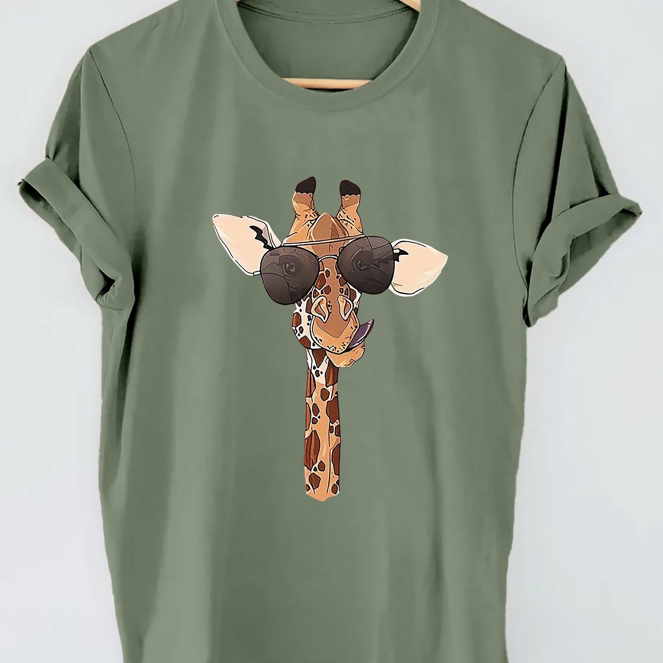 Giraffe Print T-shirt, Short Sleeve Crew Neck Casual Top for Women's Summer & Spring Wear