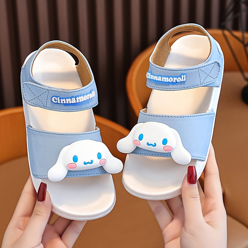 Sanrio introduces new summer non-slip sandals for girls with soft soles and a lightweight design, ideal for the beach.