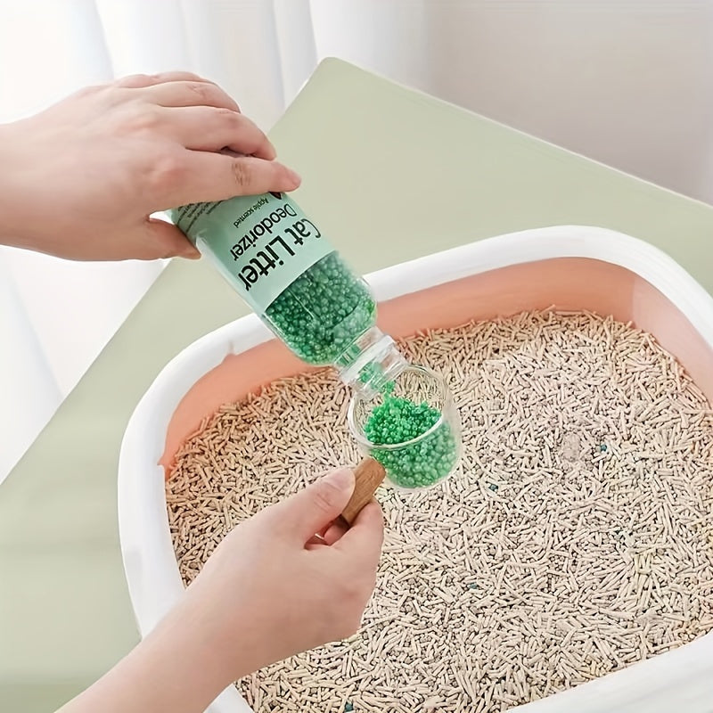 Plant-based beads eliminate odors in cat litter for a clean and fragrant pet space.