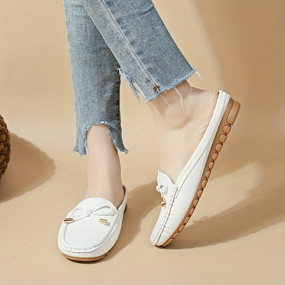 Spring and summer headless half-slippers for women, featuring a hand-sewn bow and slip-on design.