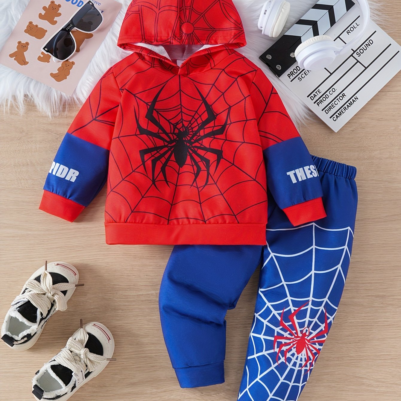 Boy's Spider Print Hooded Sweatshirt and Pants Set - Casual Polyester, Suitable for Daily and Outdoor Wear in Spring, Summer, and Fall.