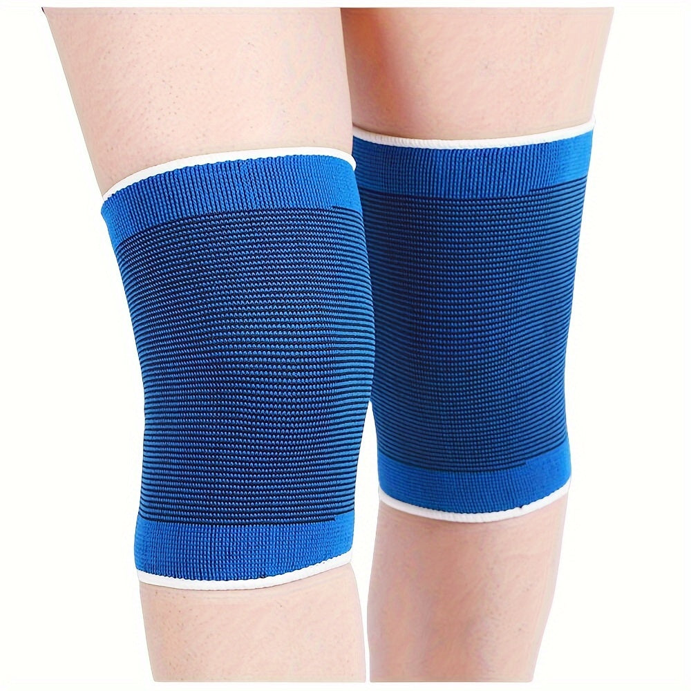 Knitted knee pads for autumn and winter outdoor sports.