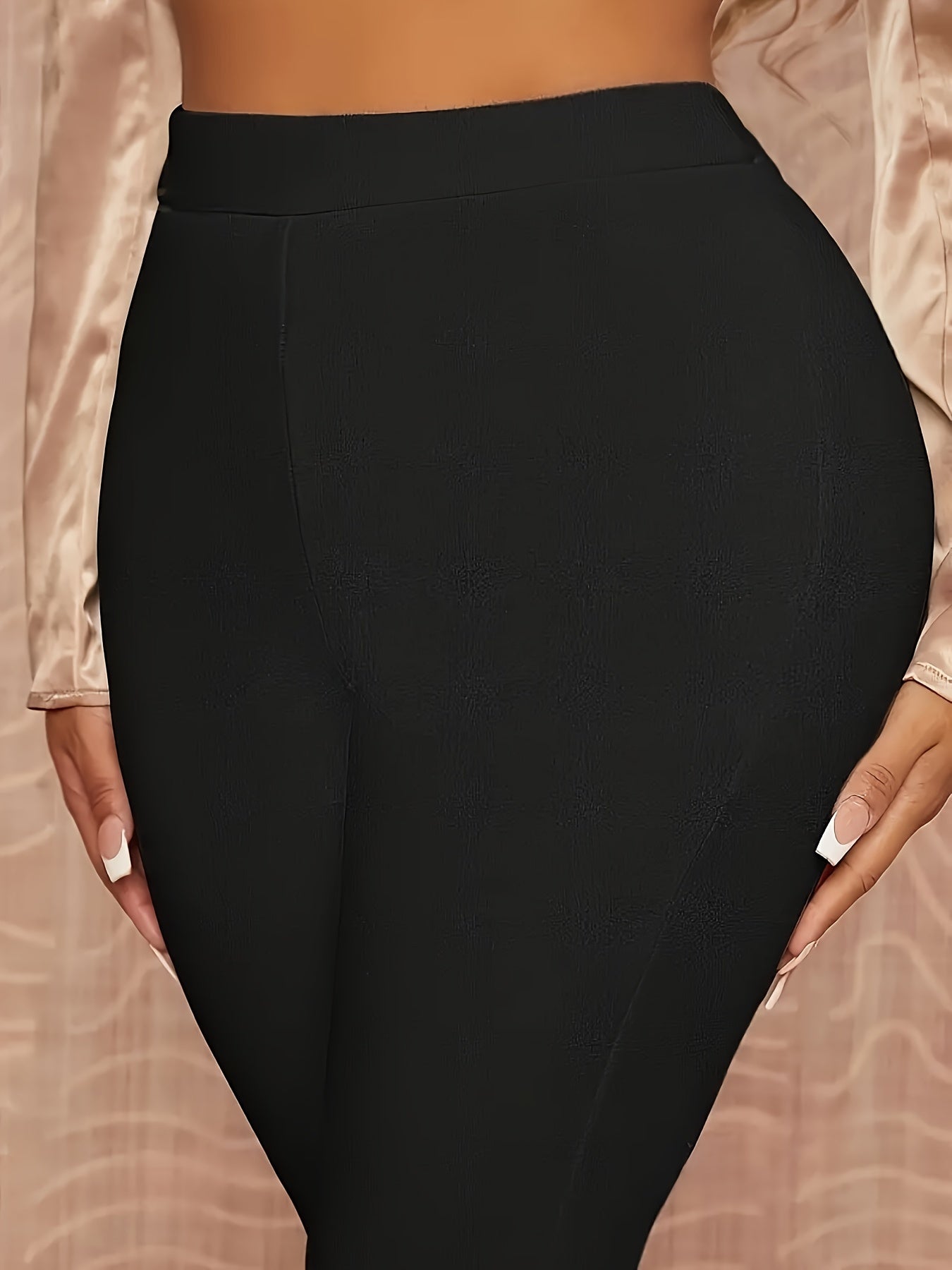 High-waist, straight-leg pants for women suitable for all seasons.