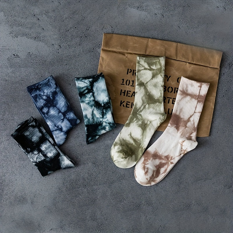 Three pairs of tie dyed men's socks with a trendy design, suitable for street skateboarding and hip-hop style, great for couples or sports.