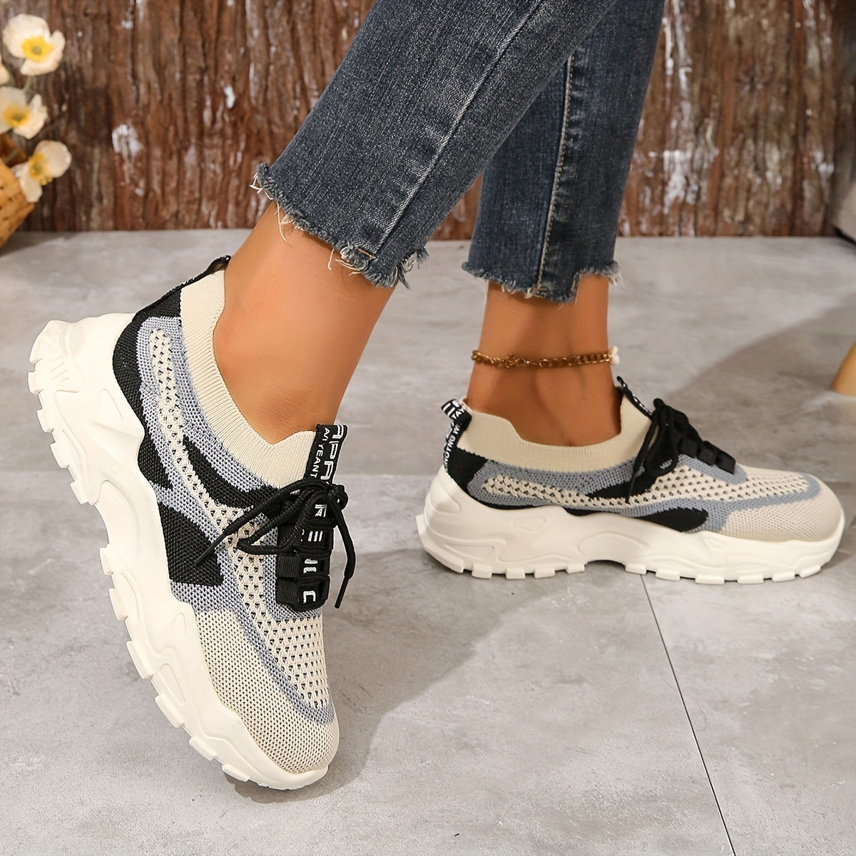 Women's mesh platform sneakers with breathable design, lace-up outdoor shoes for comfort and style in plus sizes.