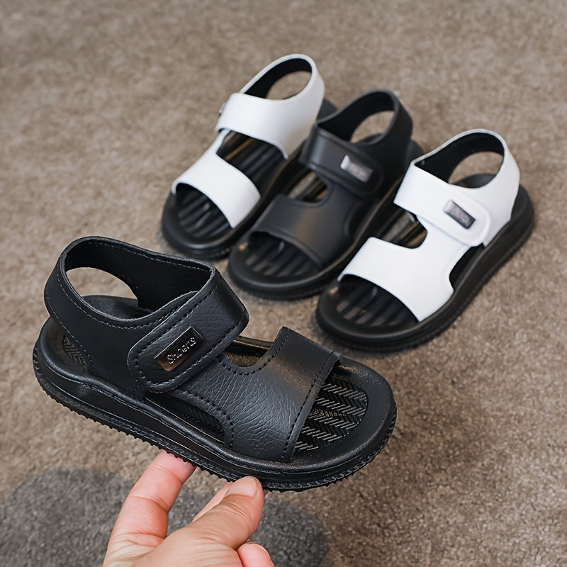 Boys' open-toe sandals that are both stylish and comfortable, perfect for indoor and outdoor beach use, with breathability and lightweight design.