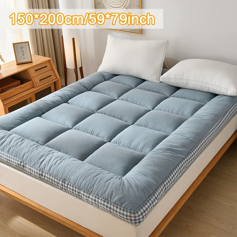 Comfortable and soft Japanese floor mattress in full size, with thick and fluffy padding. Breathable tatami cushion that is foldable and rollable, perfect for camping, dormitory, or guest