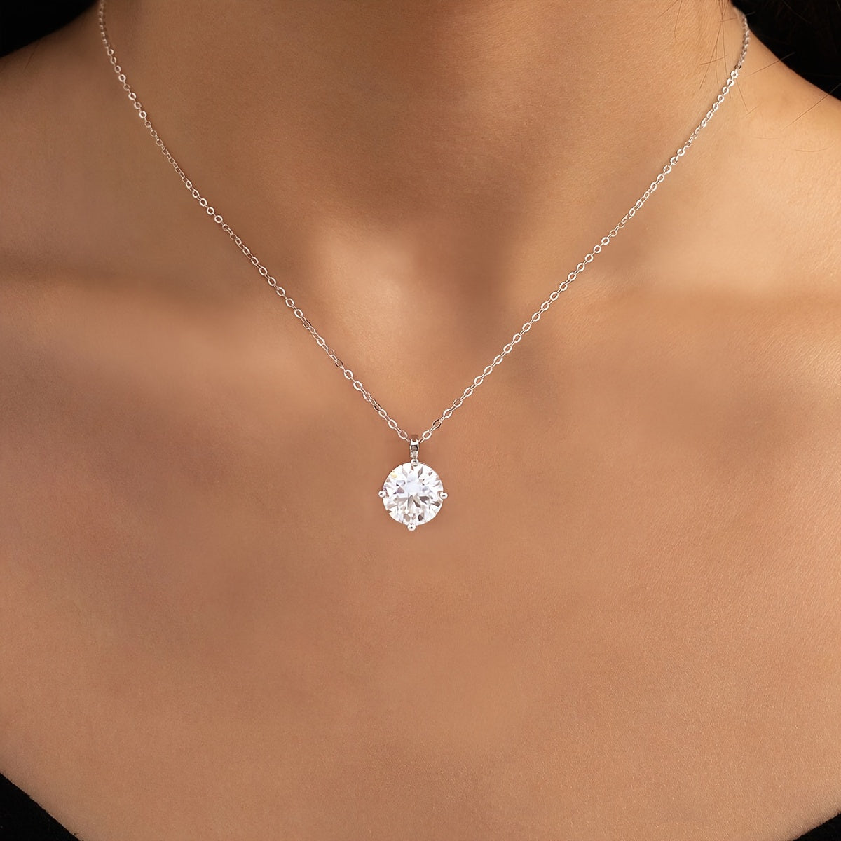 This stunning Mozambique Diamond Pendant Necklace, available in 1/2/3 carat sizes, is crafted from high-quality S925 sterling silver. Perfect for weddings, promises, eternity, or as a luxurious gift for Mother's Day or Valentine's Day. The necklace