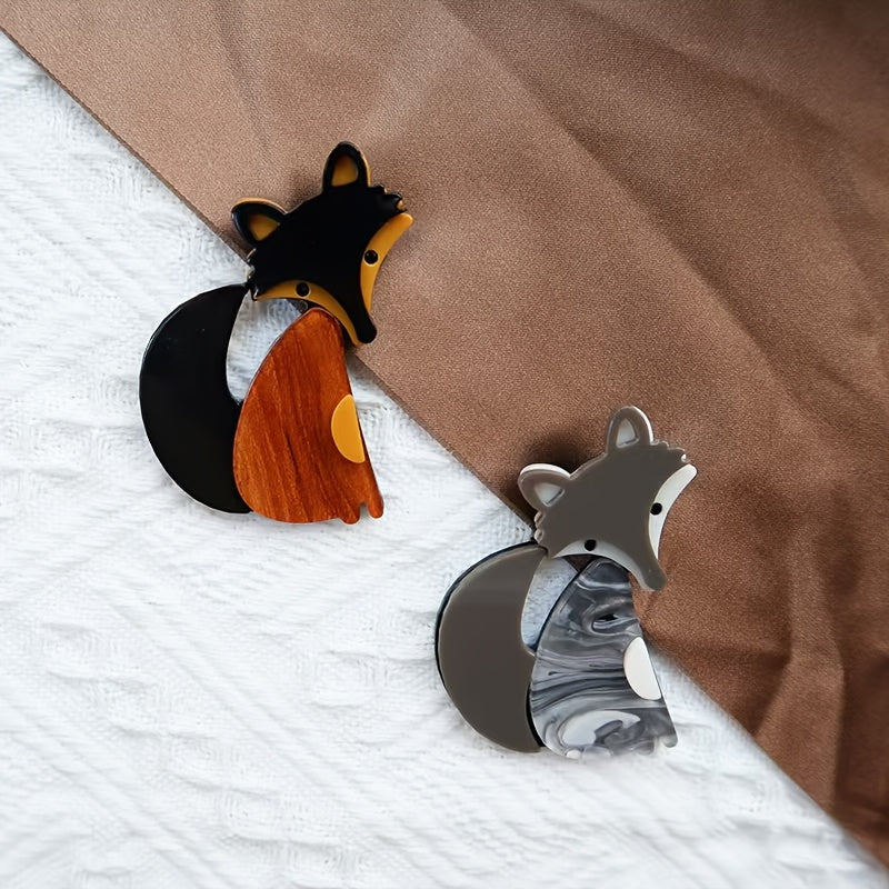 Adorable Fox Acrylic Brooch Pin - Cartoon Animal Design, Stylish Fox Shape, Lapel Badge for Fashionable Clothing Accessories