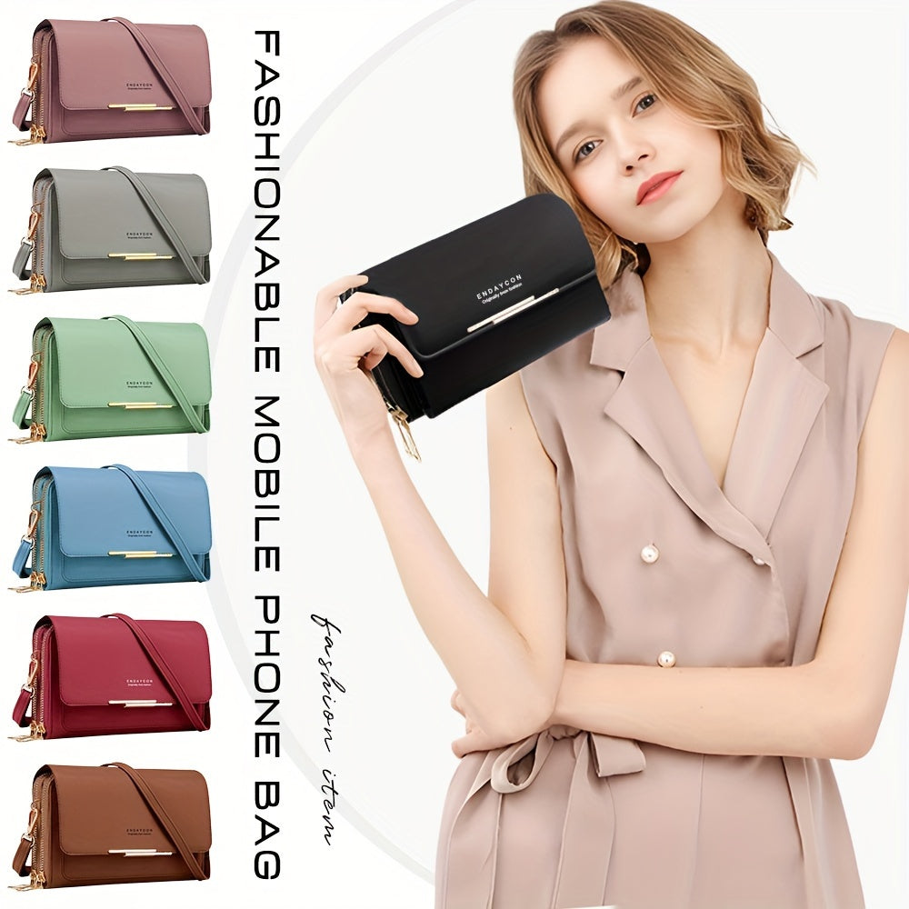 Small square crossbody bag for women, perfect for various occasions and to carry essentials like phone and wallet.