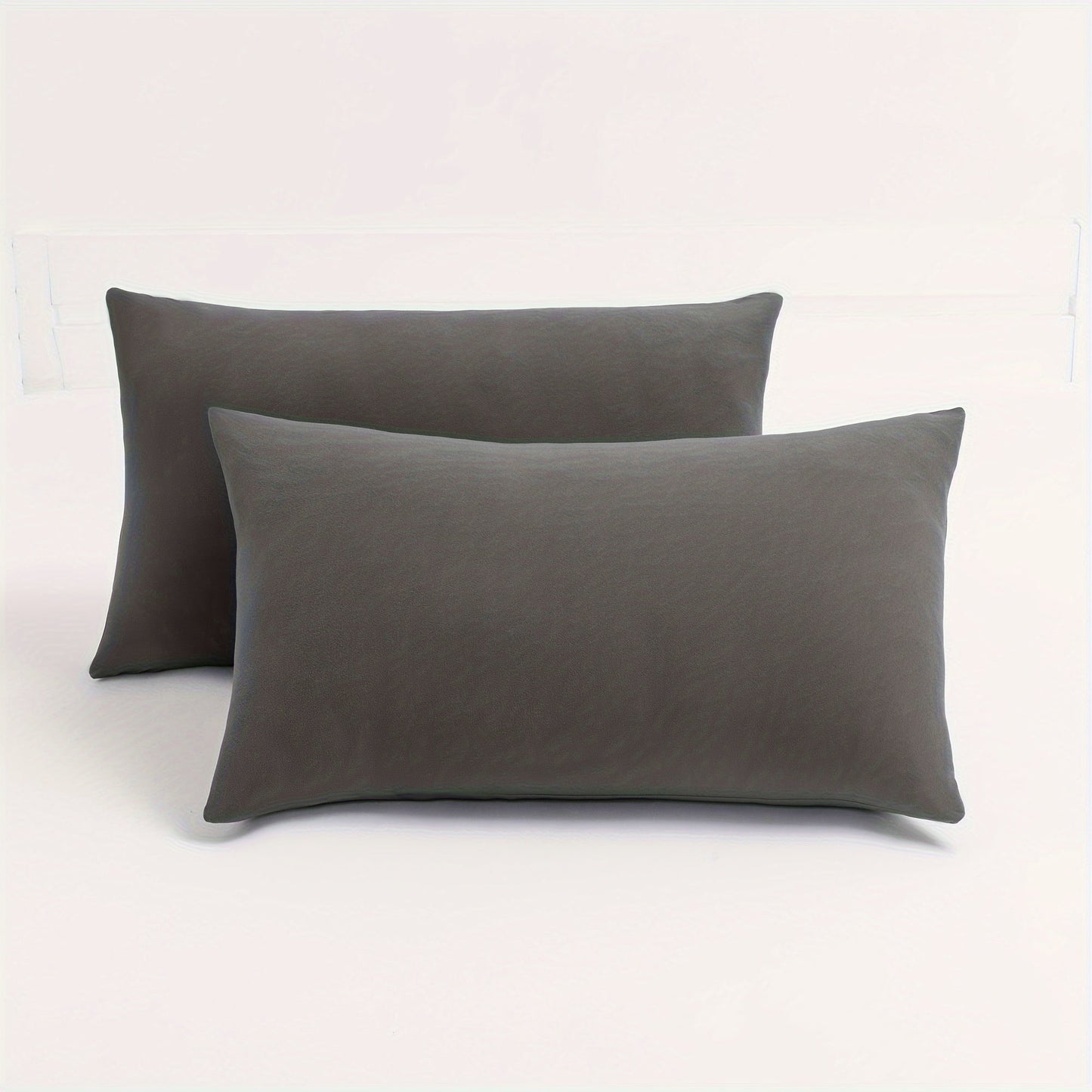 Stretchable on all sides, these 2-piece Stretch Pillow Cases feature a super soft feel and come with an envelope closure. They are designed to resist wrinkles, fading, and stains, making them a durable option for protecting your pillows.