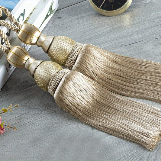 Enhance the décor of your living room, office, or home with this elegant Glam Polyester Curtain Tieback featuring a Tassel Hanging Ball Holdback