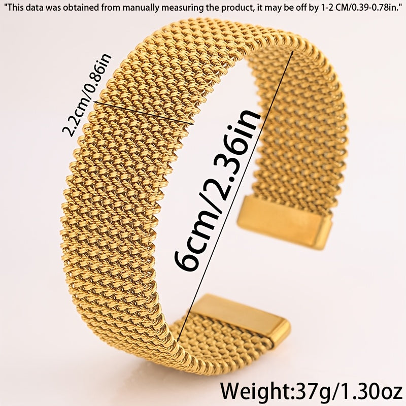 Get your hands on our elegant and fashionable classic cuff bracelet, suitable for everyday wear and parties. This vintage 18K gold-plated stainless steel braided mesh bracelet is perfect for both men and women.