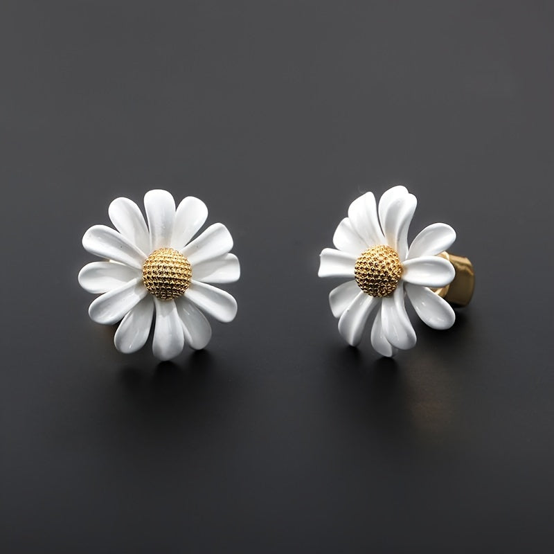 Set of Daisy Flower Jewelry Pieces in Stainless Steel - Includes Earrings, Necklace, Ring, and Bangle. Adorable Style, Ideal for Everyday and Vacation Wear. Suitable for All Seasons, Unplated Design.