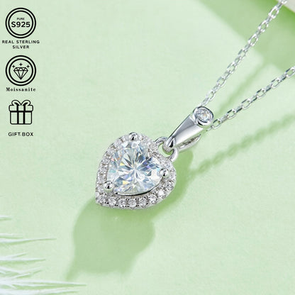 These elegant and luxurious S925 Silver Light Luxury Heart Platinum-Plated 2 Carat Moissanite Pendant Earrings are perfect for daily wear or special occasions. With a total weight of approximately 2.88g/1.58g, these earrings make a beautiful gift for