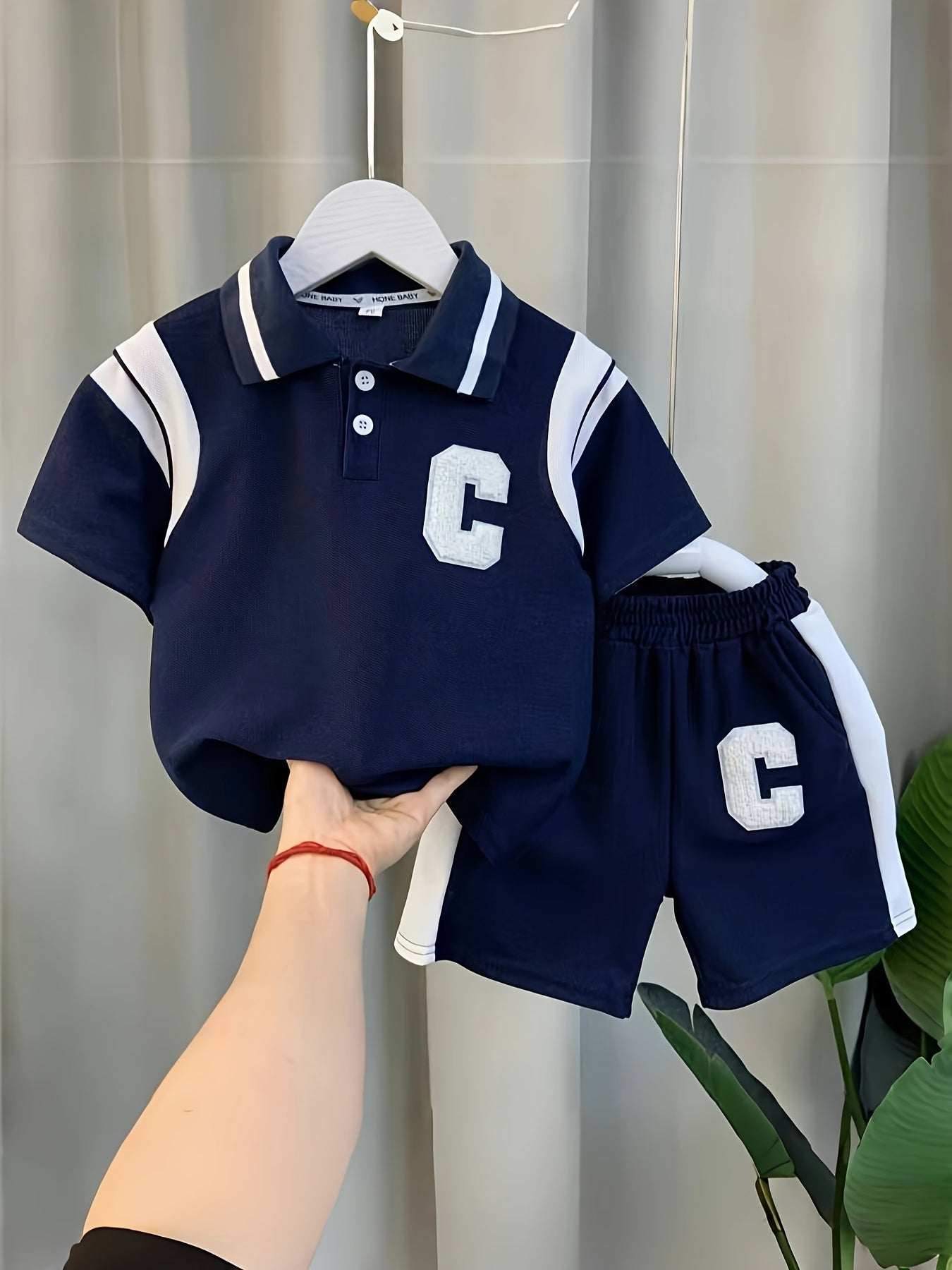 Korean style 2-piece boys' outfit set with letter print shirt and shorts for daily and outdoor wear.