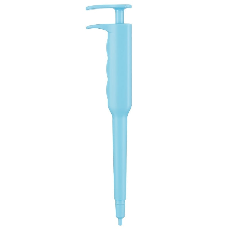 Effortless pet medicine syringe for cats, bite-proof and stress-free dispenser for pills and liquids, progressive design to prevent biting.