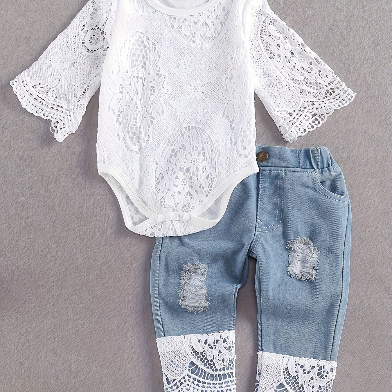 Baby girls' lace denim outfit for outdoor use.