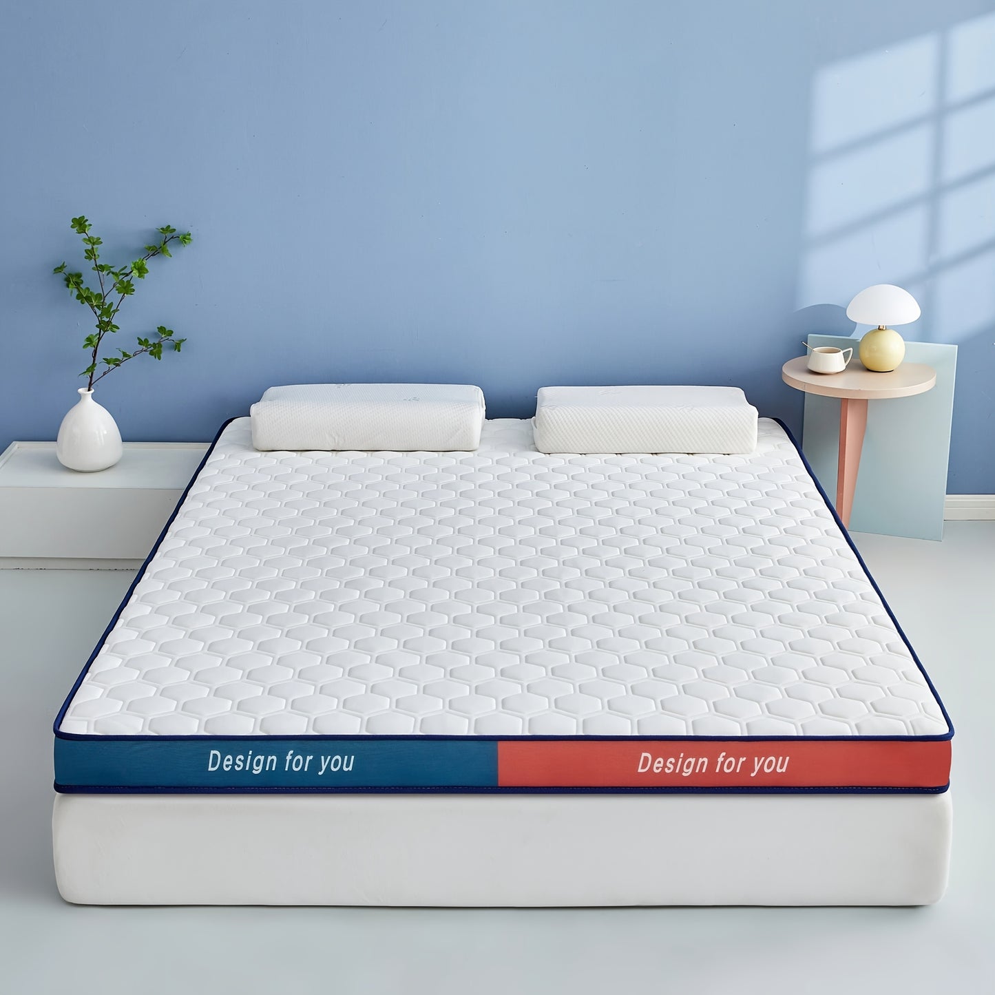 1-piece, 8cm thick memory foam mattress in white, soft to medium firmness. Foldable for easy storage. Made of latex & PU foam with polyester cover. Features active print. Designed for