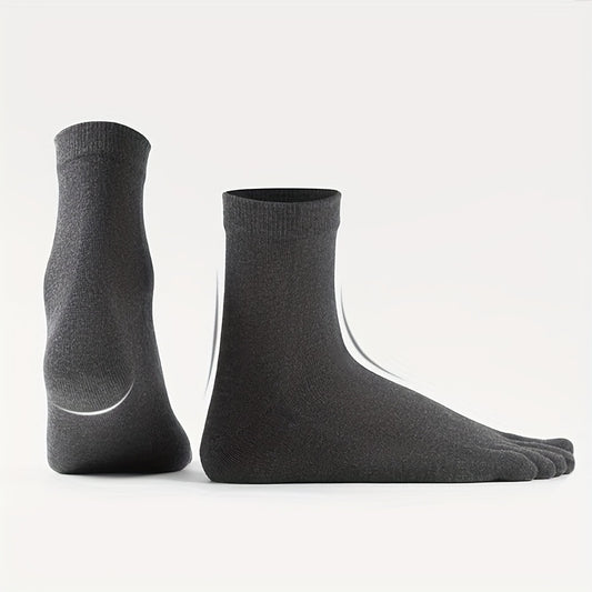 Men's five-toe socks for winter, breathable and anti-odor, plain color, mid-calf length, great for casual and sports wear.