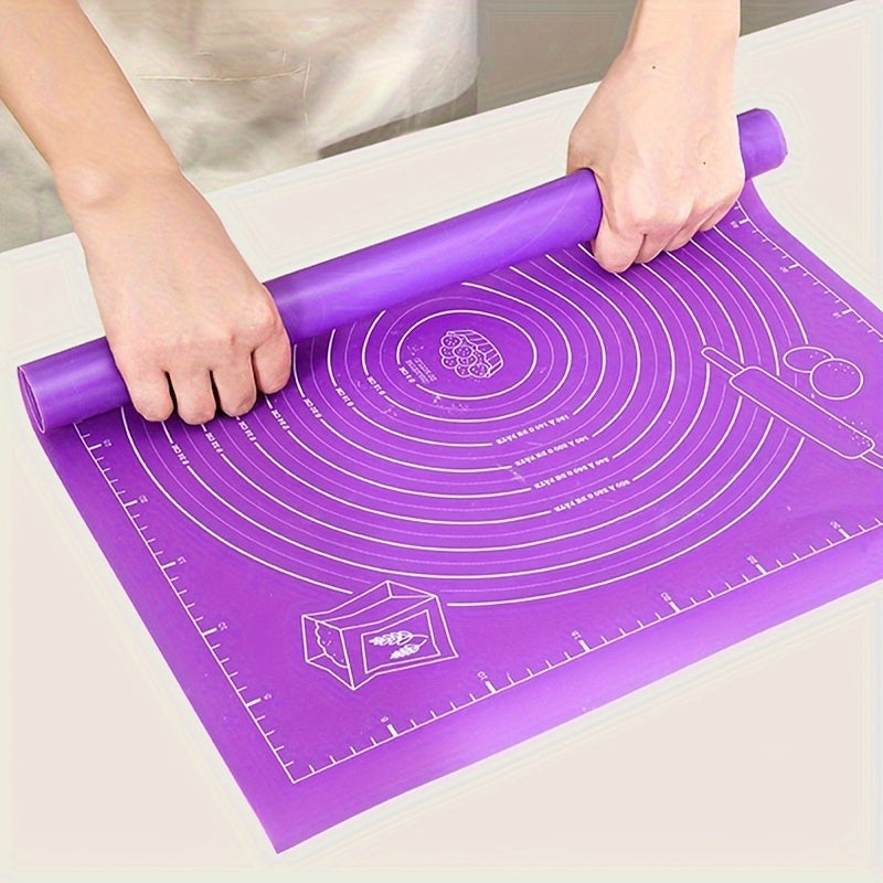 Silicone mat ideal for baking with graduated kneading surface