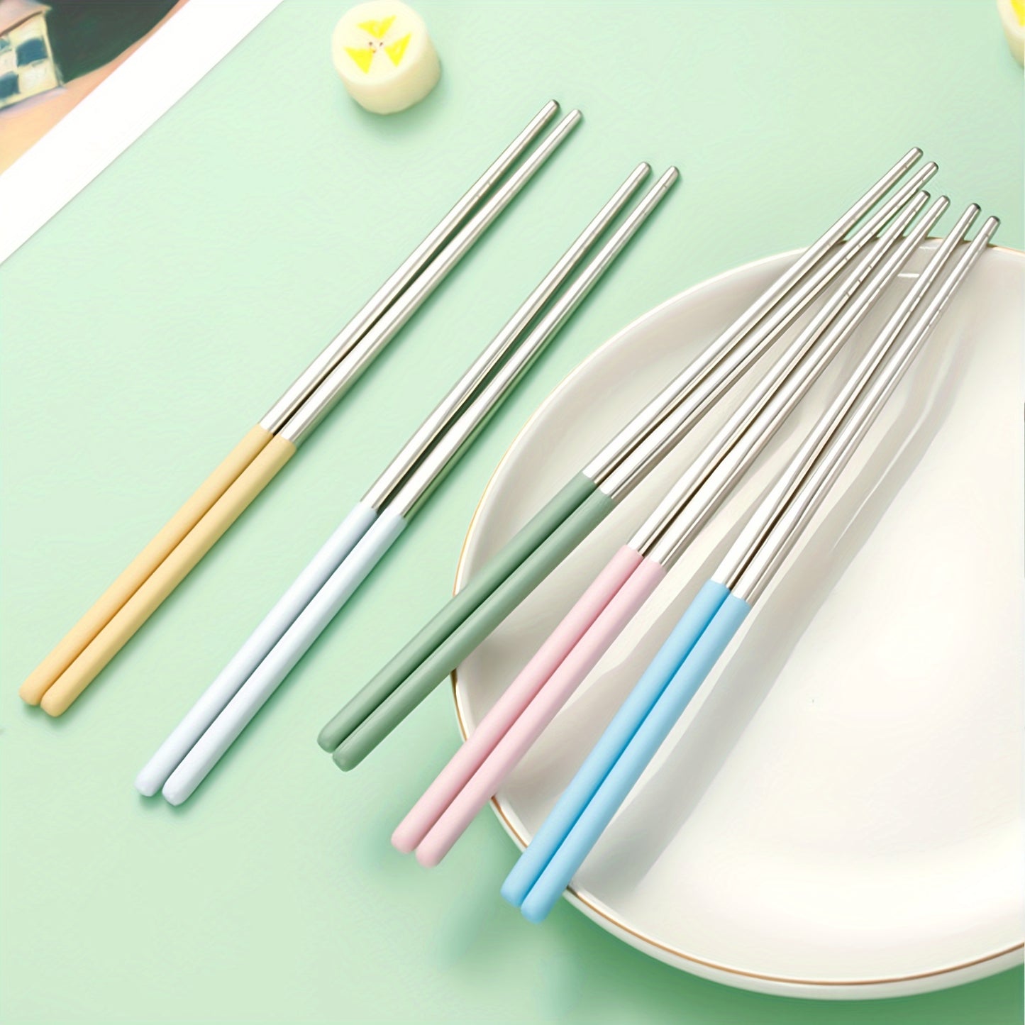 Single stainless steel chopstick set in fresh fruit and macaron colors, perfect for home, office, or outdoor use, and makes a great Father's Day gift.