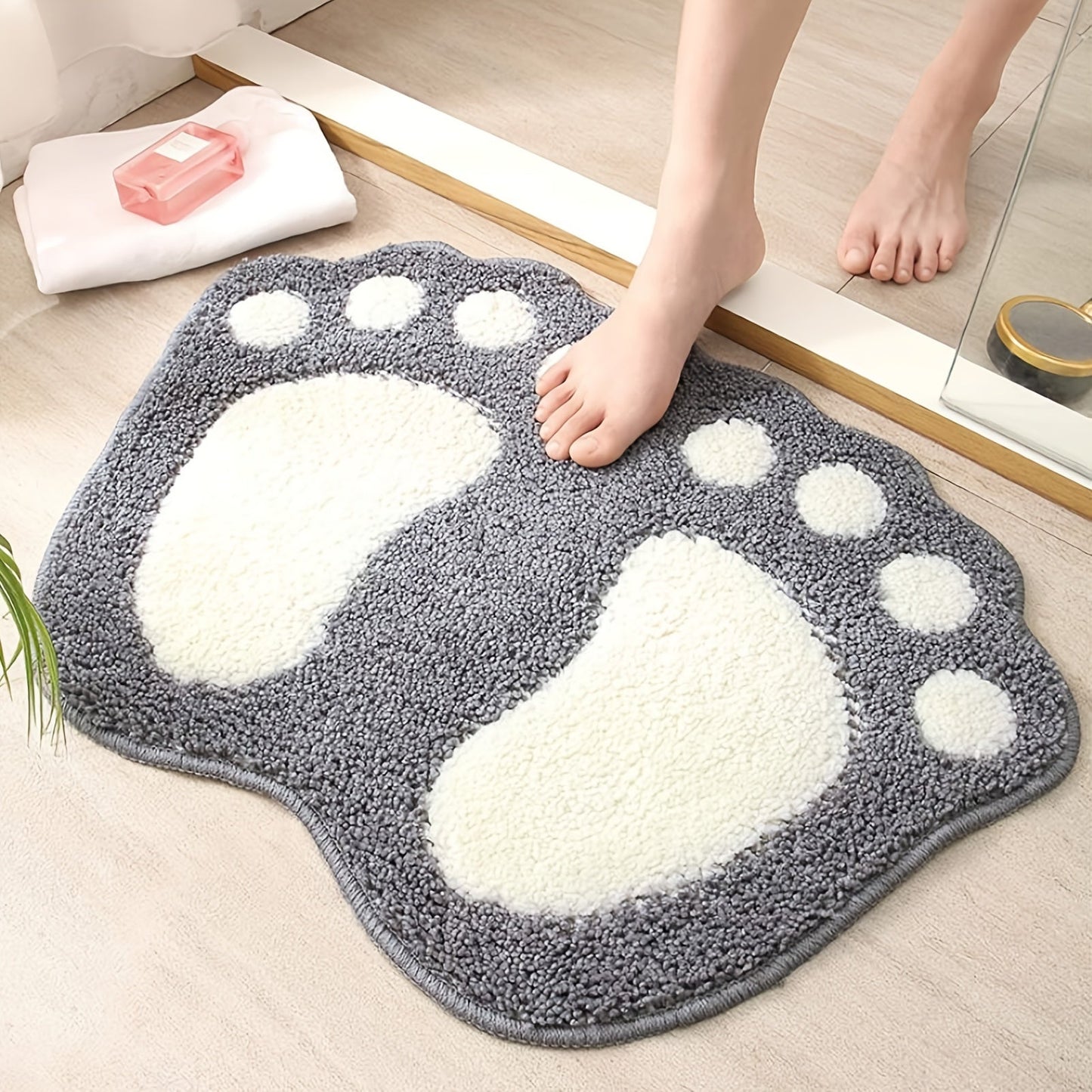 Soft and comfortable gray bathroom rug with non-slip backing made from super absorbent microfiber. Perfect for fall decor, bathroom, kitchen, laundry room, bedroom, shower, and indoor use. Complete your bathroom decorations with this stylish and