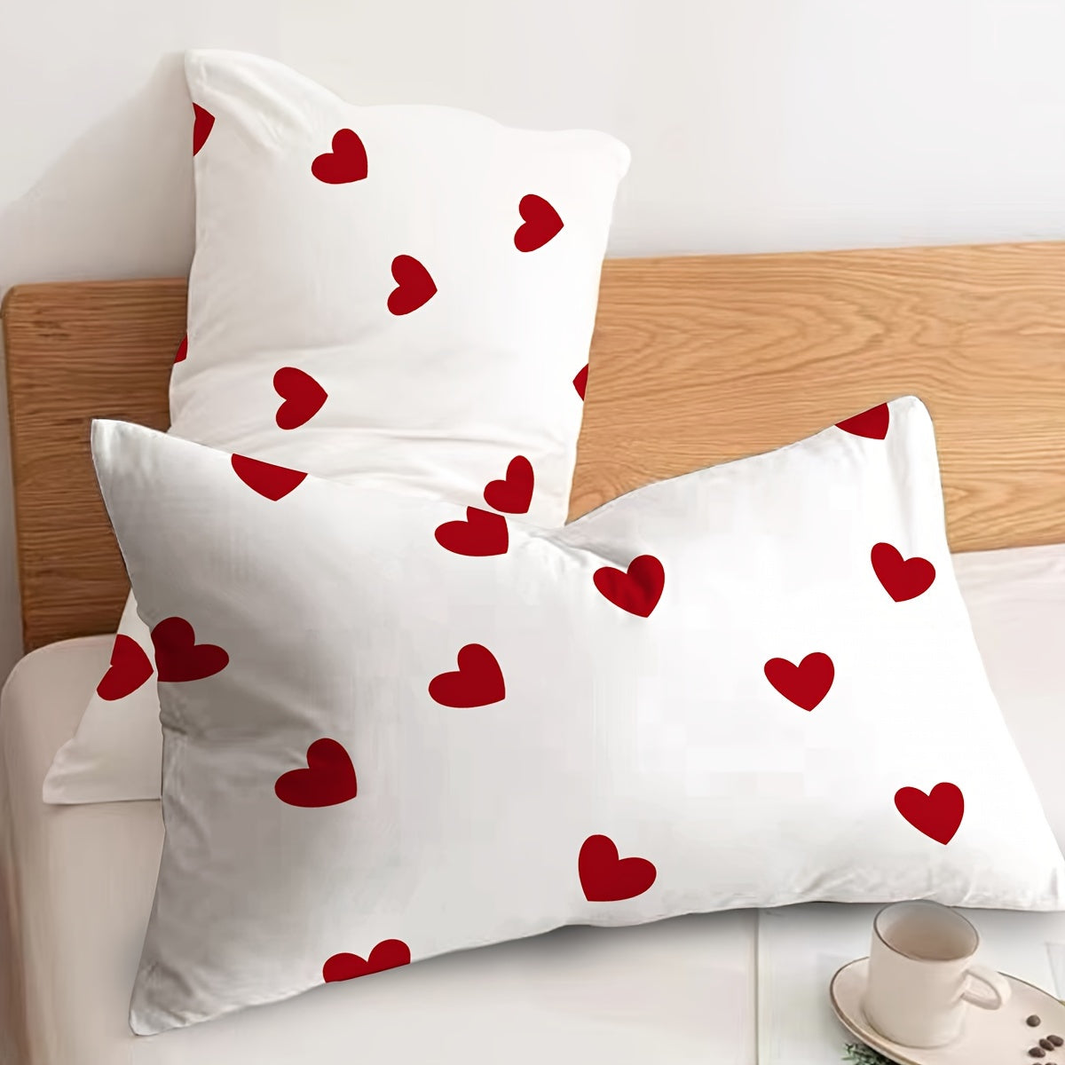 Set of 2 Love Pattern Brushed Pillowcases (Pillow Core Not Included), Made of Soft and Breathable Material, Skin-friendly Decorative Covers for Bedroom Sofa Home Decor