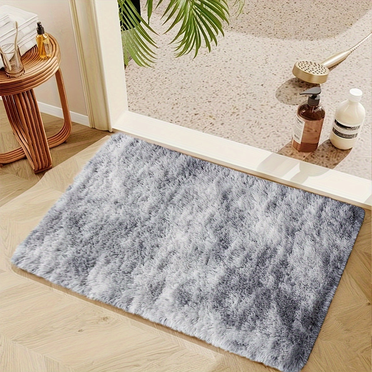 Soft and cozy gray tie-dye plush rug for living room and bedroom decor, providing fluffy shaggy comfort. Non-slip and stain resistant, ideal for home decoration.