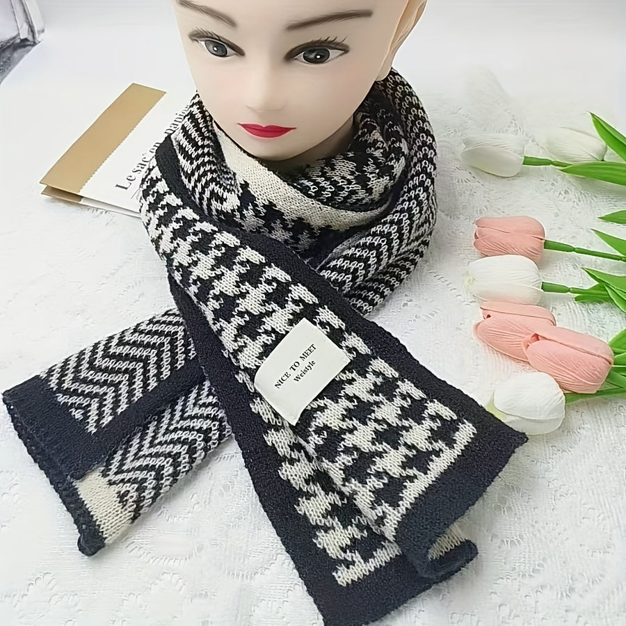 Stay chic and warm this autumn and winter with our versatile houndstooth scarf for women. This thickened warm shawl is the perfect accessory for couples looking to stay stylish together. Give the gift of chic style this Christmas with our trendy neck