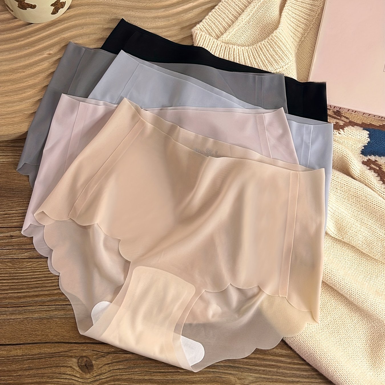 5 traceless women's peach butt-lifting quick-drying shorts for girls