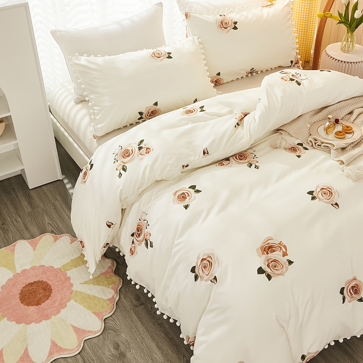 Set of 3 Fresh Duvet Covers (1 Duvet Cover + 2 Pillowcases, Core Not Included), Featuring a Pastoral Style Flower Print Bedding Set with Pompom Detail, Soft and Cozy for Bedroom or Guest Room Use