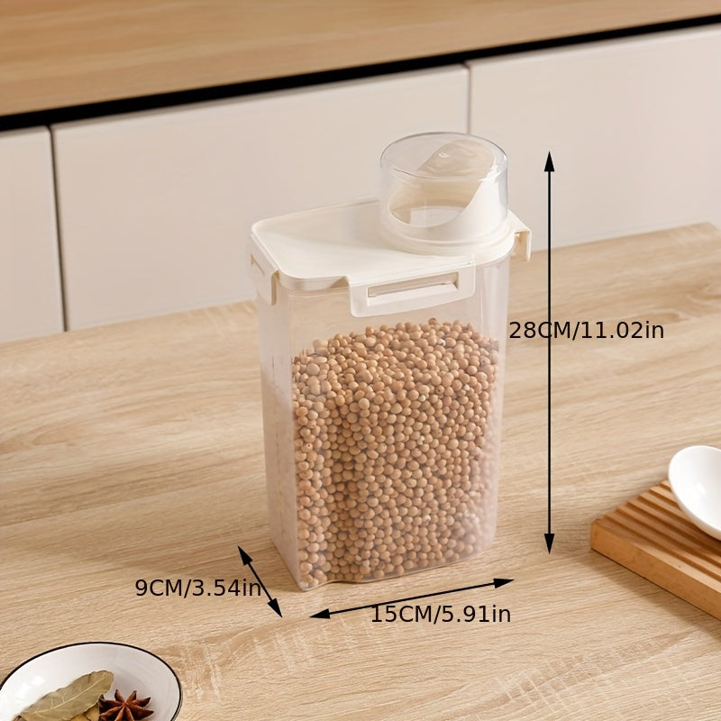 Airtight pet food storage containers set for cat and dog food. Made of PP material in various sizes, stackable and moisture-proof. Can also be used for grain and cereal dispensers with