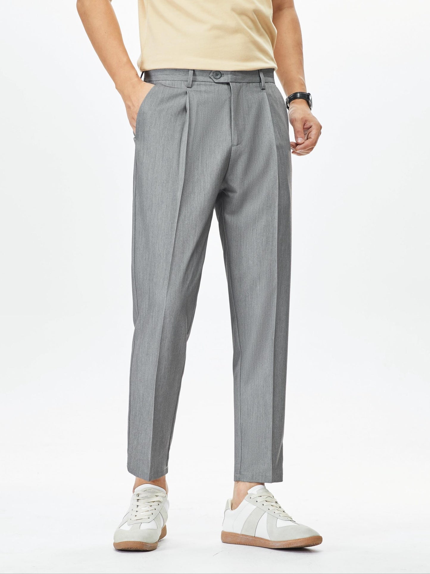 Men's cropped pants in solid color, semi-formal style for casual outdoor wear.