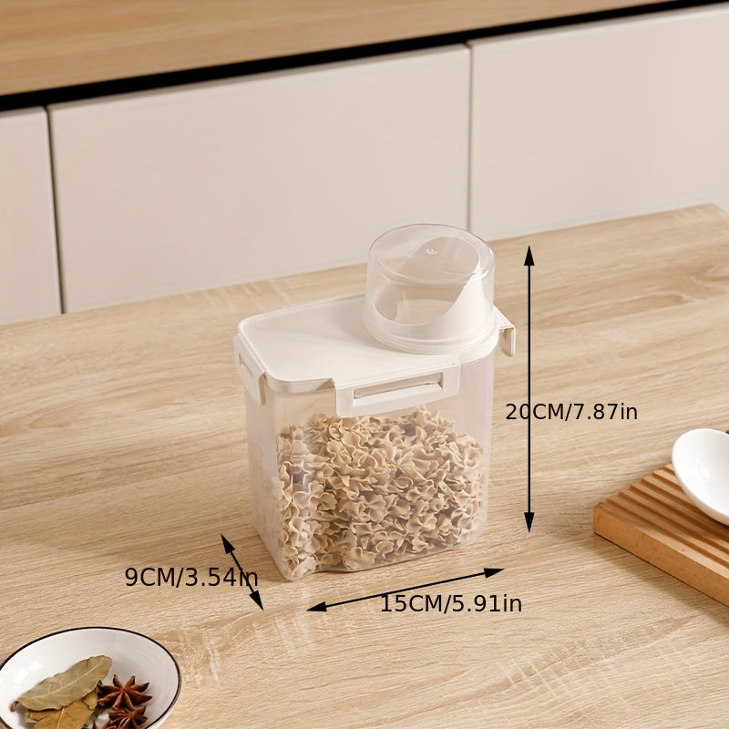 Airtight pet food storage containers set for cat and dog food. Made of PP material in various sizes, stackable and moisture-proof. Can also be used for grain and cereal dispensers with