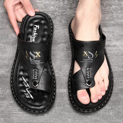 Trendy and multifunctional men's summer sandals ideal for outdoor activities.