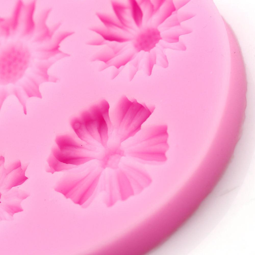 Enhance Your Baking with These Vibrant 3D Flower Silicone Molds - Set of 5 - Perfect for Fondant, Chocolate, & Pastries - Featuring Pink, Yellow, White, & Red Flowers - Size: 7.39cm - Ideal Craft Baking Tool and Cake Decorating Supplies