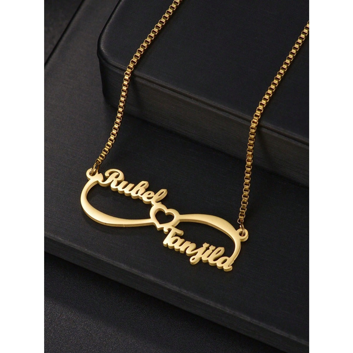 Custom Engraved Heart-Shaped Double Name Pendant Necklace in 18K Golden Plated Stainless Steel, Elegant and Stylish, Personalized Jewelry for Women, Perfect for Everyday Wear, Events, Ideal Gift for Christmas or Anniversary.