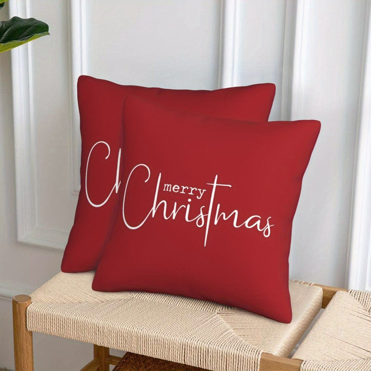 Add a festive touch to your living room and bedroom with these Christmas-themed pillow covers. These decorative covers can be used as Christmas decorations or given as gifts. They measure 45*45cm and do not include pillow cores. Available in a set of 2