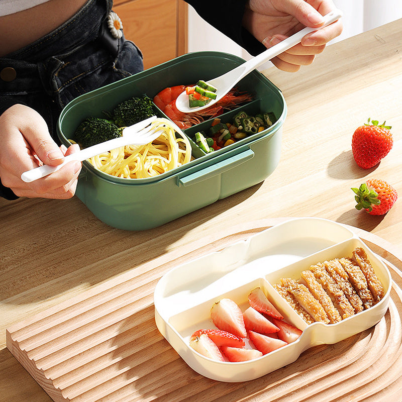 Get ready for back to school with this 1pc Double Layer Lunch Box! This portable 2-compartment fruit food container includes a microwave-safe design and comes with a spoon and fork. Perfect for teenagers and workers, this lunch box is a must-have for