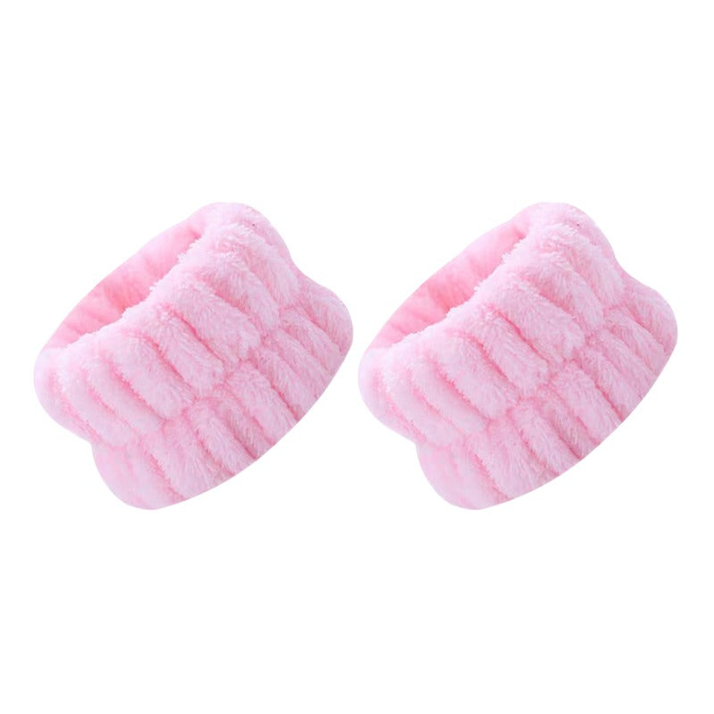 Set of 2 solid color face wash wristbands made of soft ultrafine fiber towel material. Absorbent and convenient for facial cleaning to avoid dampness. Bathroom accessory.