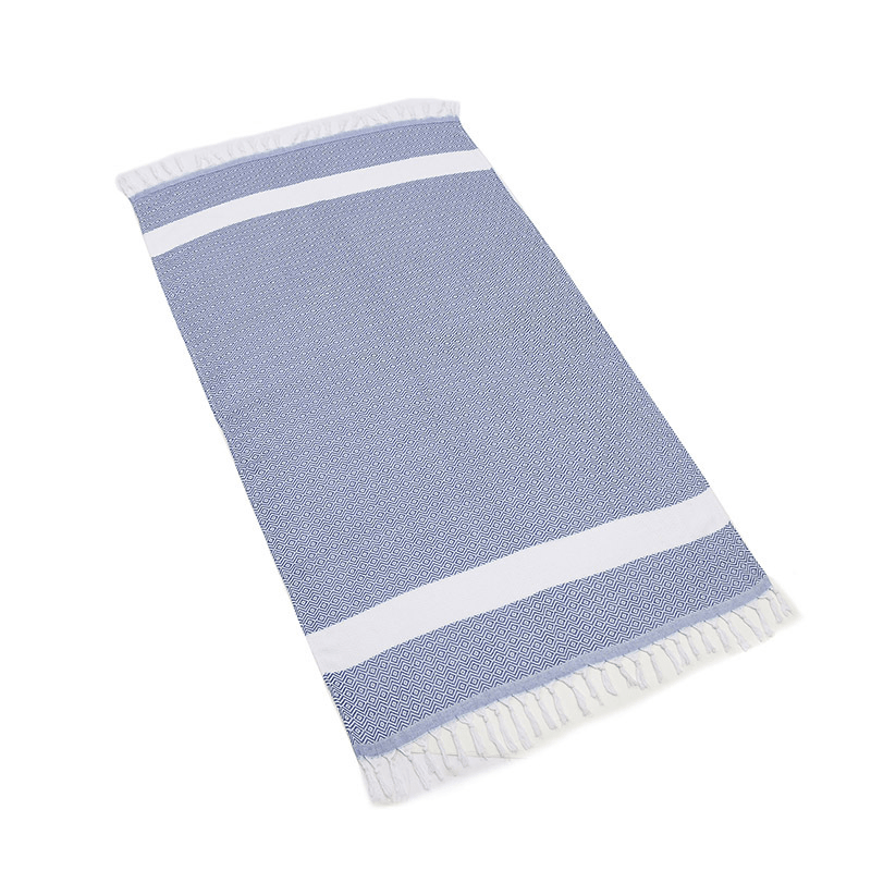 1PC Turkish beach towel with jacquard rhombus design, quick-drying and sand-free, measures 71" x 39" (100cm x 180cm) for both beach and bathroom use.