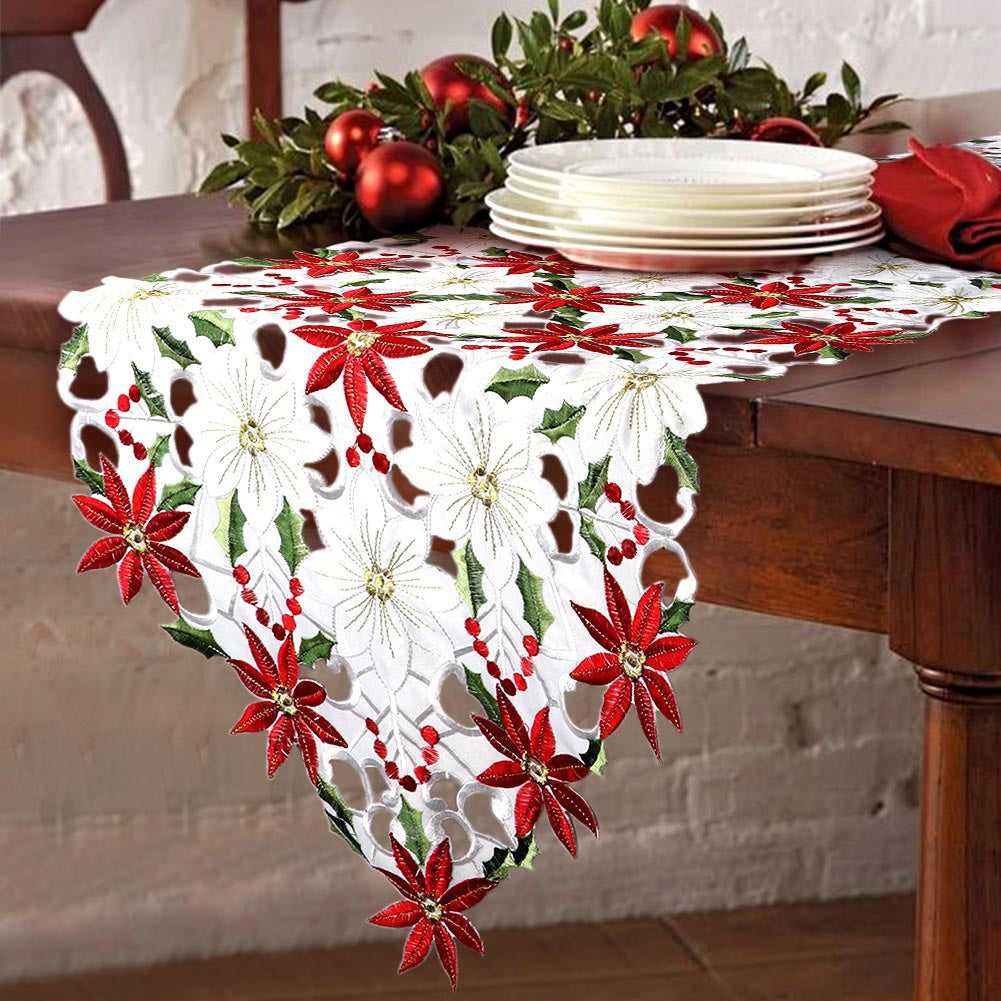 New Christmas printed tablecloths and embroidered table runners in various sizes for table decoration supplies at parties or picnics. Available in 28x43cm, 38x176cm, and 38x220cm.